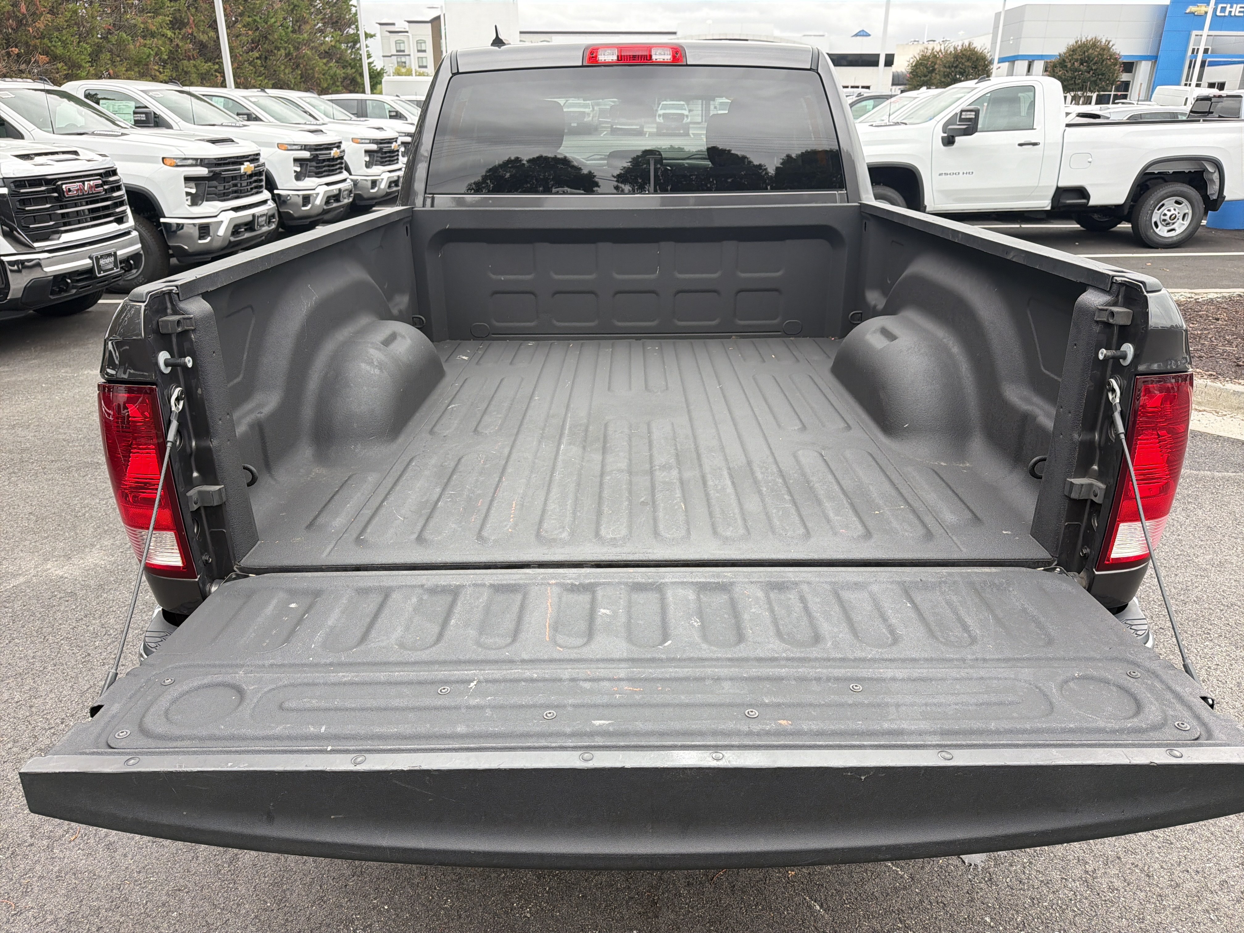 Used 2023 RAM 1500 Classic SLT w/ Trailer & Traction Group AWD/4WD image 34