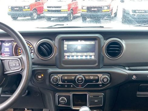 Used 2023 Jeep Wrangler Willys image 22