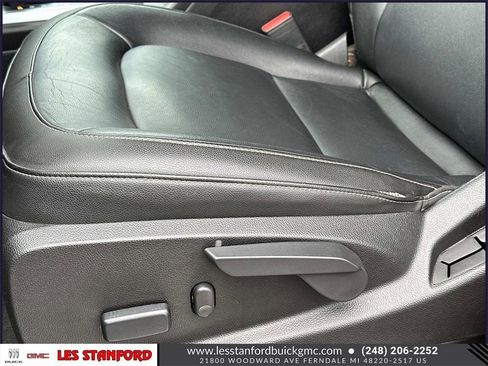 Used 2018 Chevrolet Colorado ZR2 image 18