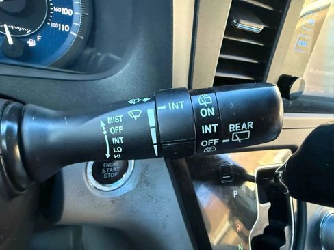 Used 2017 Toyota Sienna XLE w/ XLE Navigation Package image 13