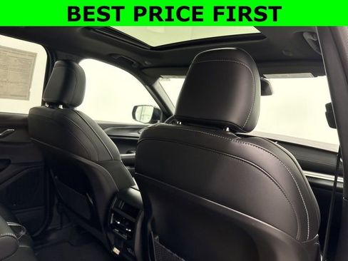 New 2025 Jeep Grand Cherokee Altitude AWD/4WD image 13