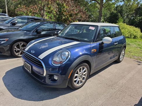 Used 2016 MINI Cooper 2-Door Hardtop FWD image 3