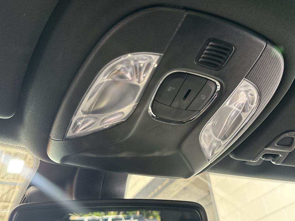 Used 2024 Jeep Compass Latitude AWD/4WD image 33