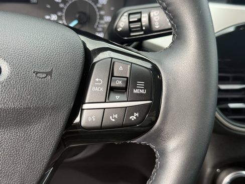 Certified 2022 Ford Escape SEL FWD image 28