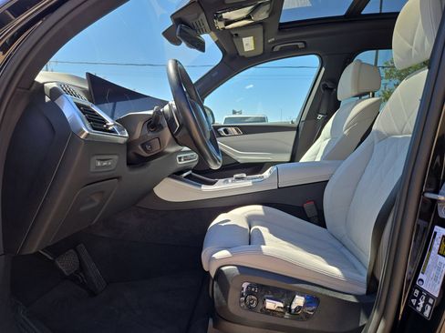 Used 2025 BMW X5 xDrive40i AWD/4WD image 16