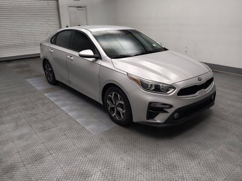 Used 2019 Kia Forte LXS FWD image 11
