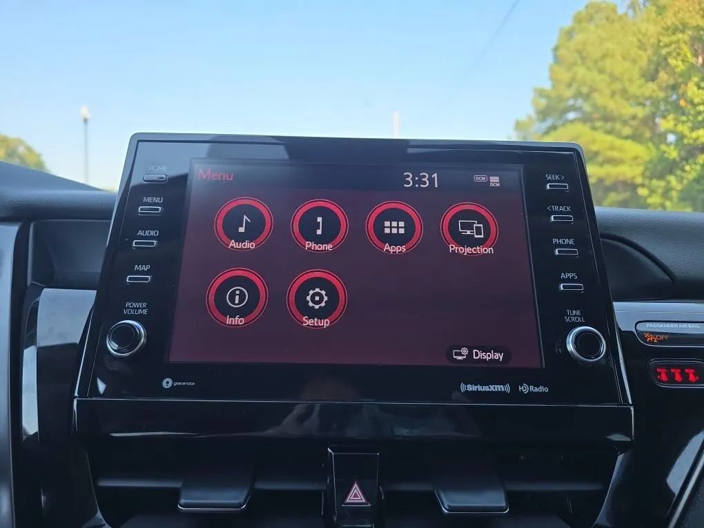 Used 2021 Toyota Camry XLE FWD image 25