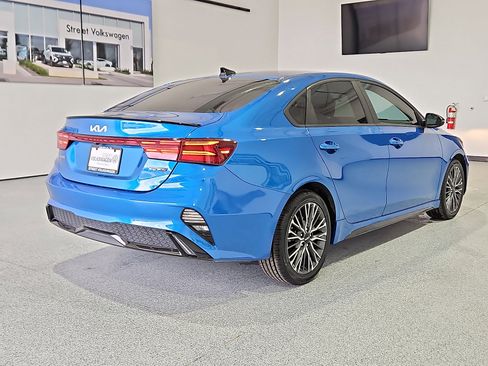 Used 2024 Kia Forte GT-Line image 3