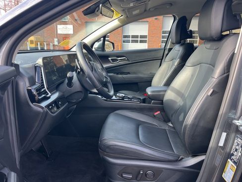 Certified 2023 Kia Sportage EX image 12