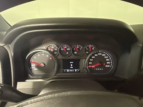 Used 2022 Chevrolet Silverado 1500 Custom AWD/4WD image 17