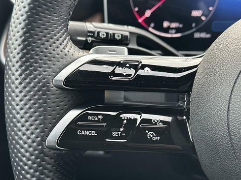 Certified 2025 Mercedes-Benz GLC 300 4MATIC image 21