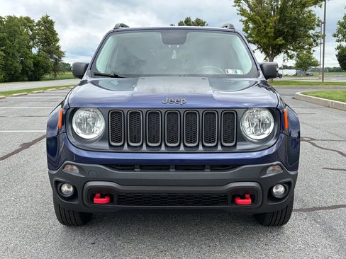 Used 2017 Jeep Renegade Trailhawk w/ Popular Equipment Group AWD/4WD image 2