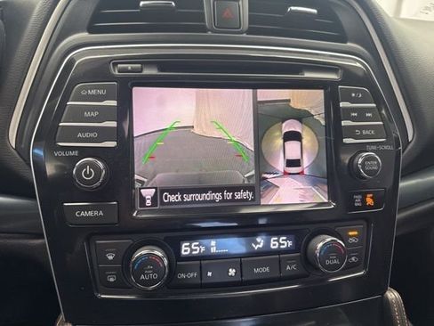 Used 2019 Nissan Maxima SR w/ Premium Package image 20