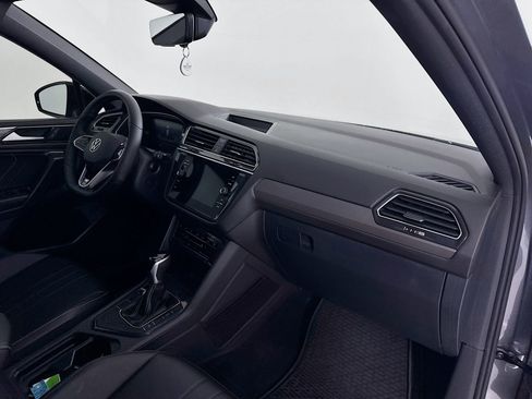 Used 2024 Volkswagen Tiguan SE R-Line w/ MDO Package, Three-Row FWD image 31