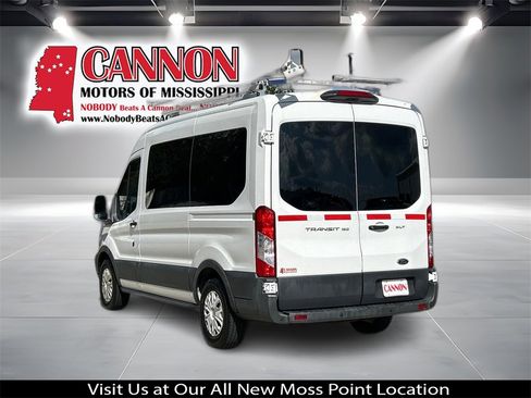 Used 2018 Ford Transit 150 XLT image 3