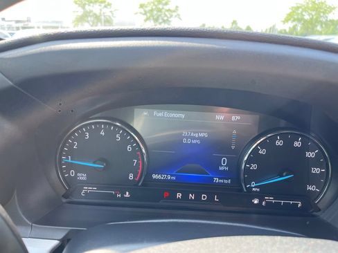 Used 2022 Ford Explorer XLT AWD/4WD image 12