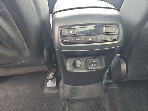 Used 2020 Hyundai Palisade Limited image 9