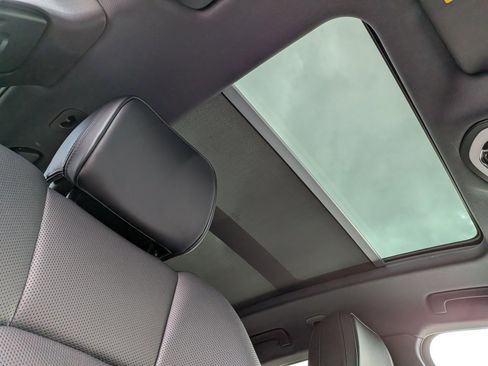 New 2026 Porsche Macan image 28