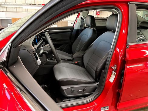 New 2026 Volkswagen Jetta SE image 11