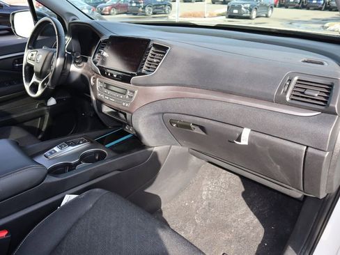 Used 2024 Honda Ridgeline Sport image 27