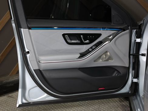 Used 2025 Mercedes-Benz S 63 AMG S image 23