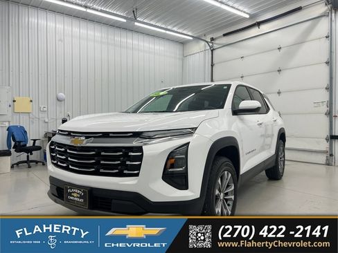 Used 2025 Chevrolet Equinox LT FWD image 6
