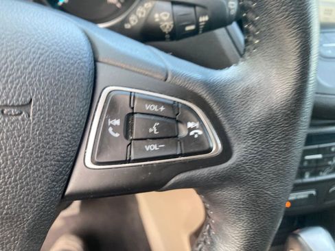 Used 2019 Ford Escape SEL AWD/4WD image 37