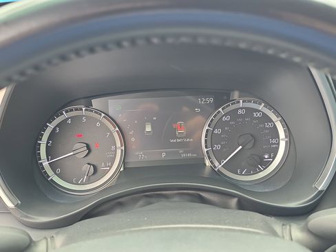 Used 2023 Toyota Highlander XLE image 33