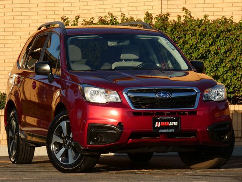 Used 2018 Subaru Forester 2.5i w/ Alloy Wheel Package image 3