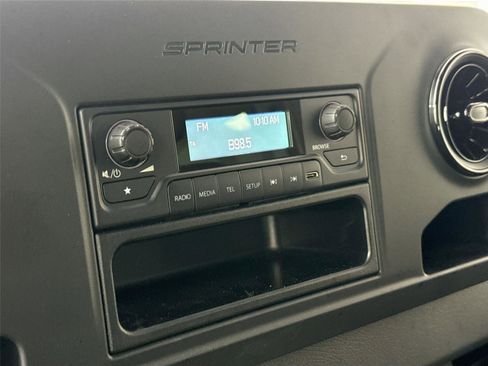 Used 2022 Mercedes-Benz Sprinter 3500 image 21