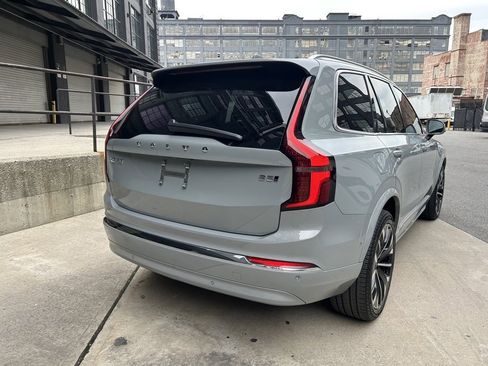 Certified 2025 Volvo XC90 B5 Plus image 10
