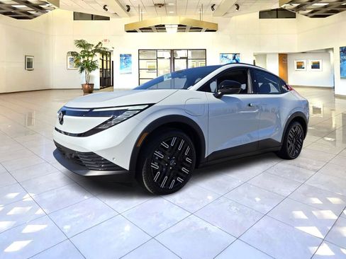 New 2026 Nissan Leaf Platinum+ w/ Cargo Package (Platinum+) image 2