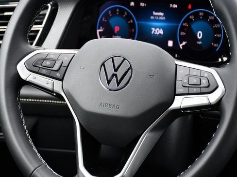 New 2025 Volkswagen Atlas Cross Sport SEL image 27