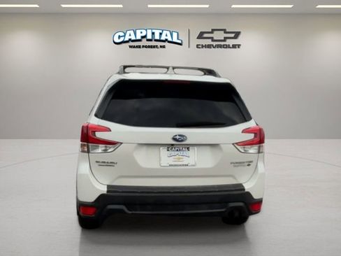 Used 2019 Subaru Forester Premium image 4