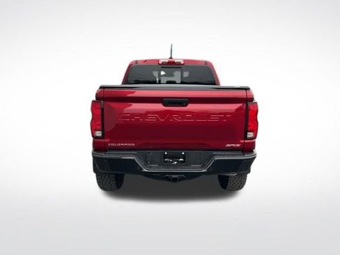 Used 2025 Chevrolet Colorado ZR2 w/ Technology Package AWD/4WD image 15