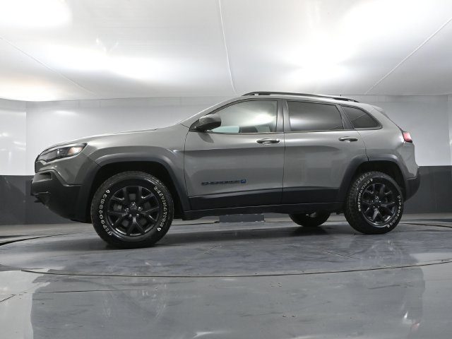 Used 2019 Jeep Cherokee Latitude AWD/4WD image 44