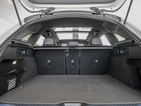 New 2025 Mercedes-Benz GLC 43 AMG 4MATIC image 34