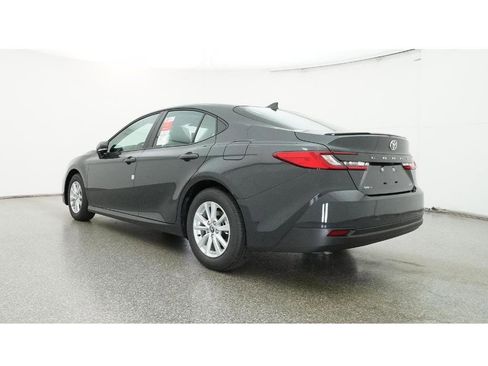 New 2026 Toyota Camry LE image 21