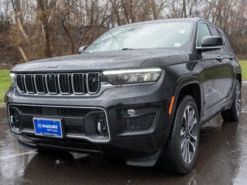 Used 2024 Jeep Grand Cherokee Overland w/ Adv Protech Group III image 2