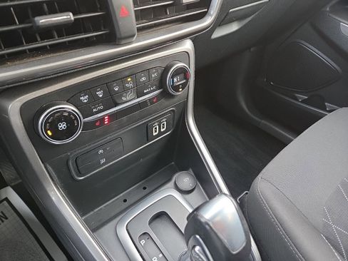 Used 2020 Ford EcoSport SE image 32