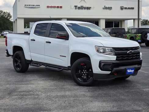 Used 2022 Chevrolet Colorado LT w/ Redline Special Edition RWD image 2