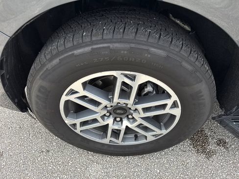 Used 2025 Ford Expedition Max Active RWD image 13