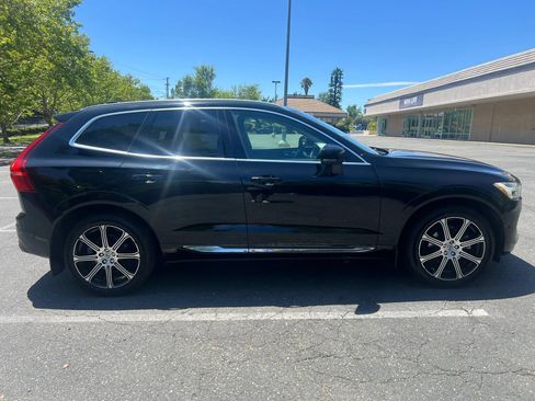 Used 2018 Volvo XC60 T5 Inscription w/ Convenience Package AWD/4WD image 3
