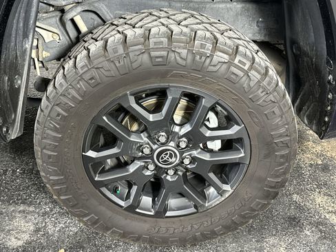 Used 2023 Toyota Tundra Platinum AWD/4WD image 10