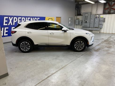Used 2025 Buick Envision Preferred image 8
