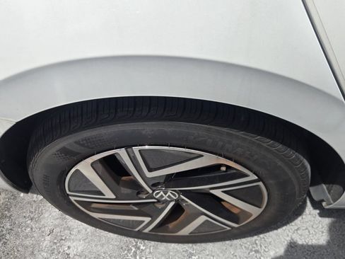 Used 2023 Volkswagen Jetta SEL FWD image 6