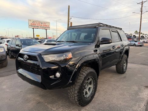 Used 2016 Toyota 4Runner SR5 AWD/4WD image 2