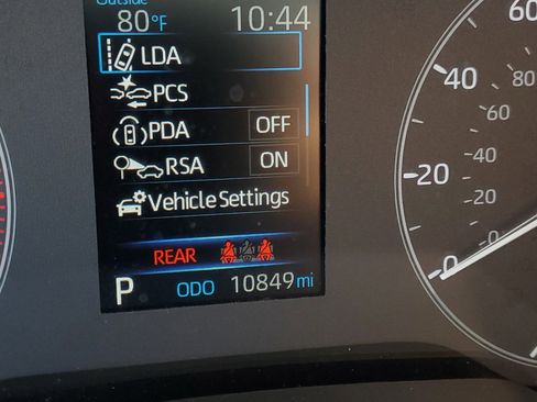 Certified 2025 Toyota Corolla LE FWD image 24