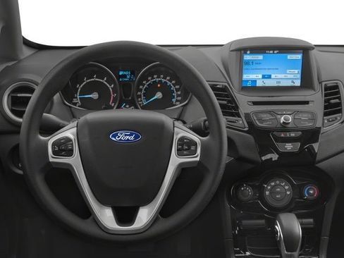 Used 2017 Ford Fiesta SE w/ Equipment Group 201A image 7