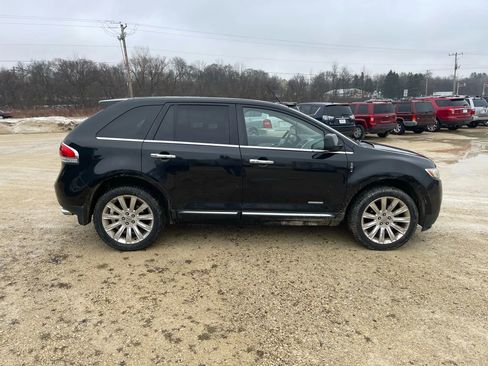 Used 2011 Lincoln MKX AWD w/ Sight & Sound Pkg image 5